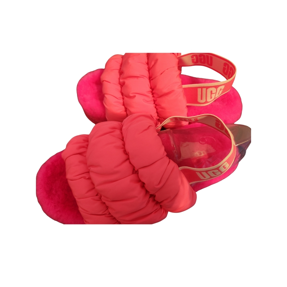 UGG slipper/sandal hot pink size 9